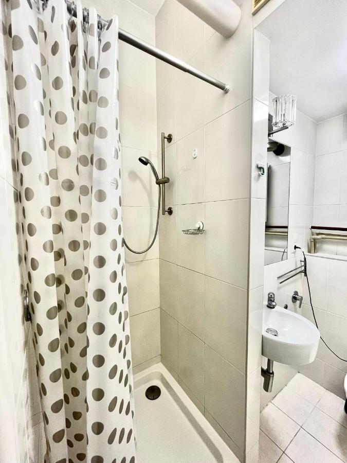 Bezagenta Rooms Centrum 바르샤바 외부 사진