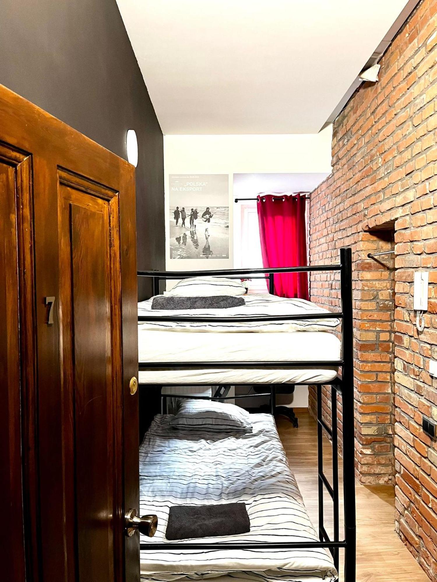 Bezagenta Rooms Centrum 바르샤바 객실 사진